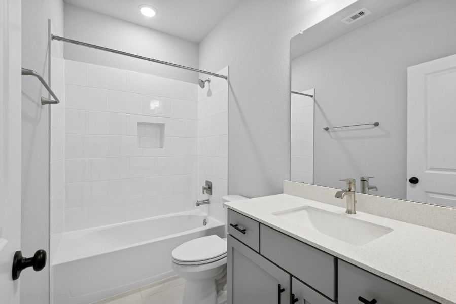 Furnished interior view inside a new home in Escondido 50' Homesites, Magnolia (Image 11). Furnished interior view inside a new home in Escondido 50' Homesites, Magnolia (Image 11).