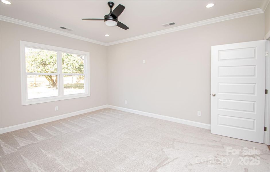 Spacious, unfurnished interior of a new home in , Monroe (Image 41).