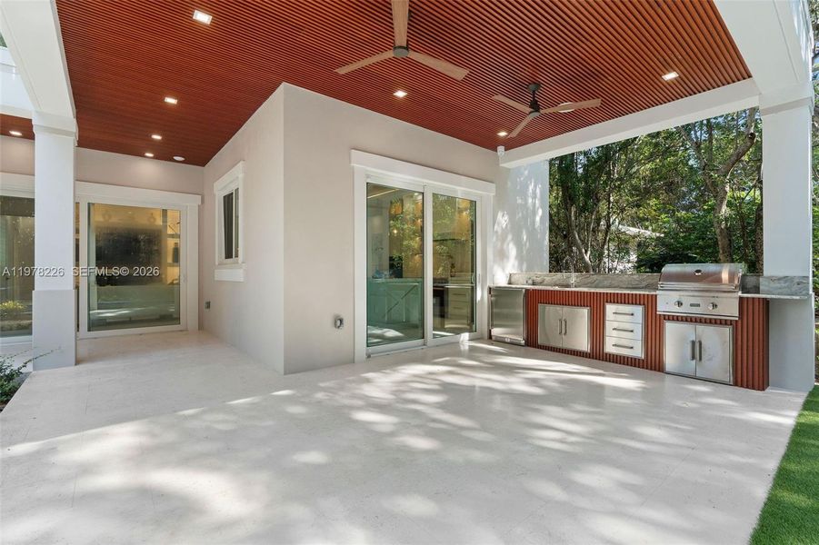 Exterior details and patio area of a home in , Islamorada, Village of Islands (Image 34).