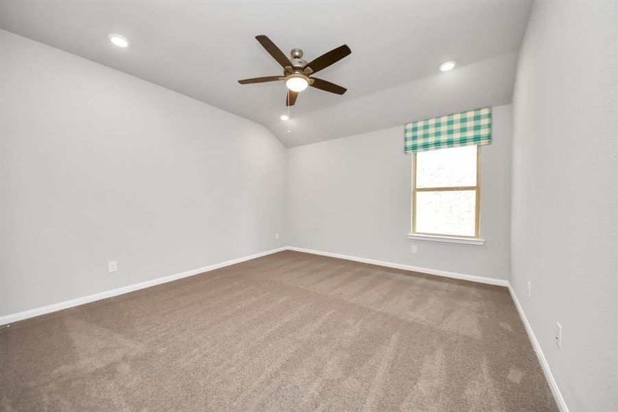 Spacious, unfurnished interior of a new home in Sweetgrass Village, Crosby (Image 36).