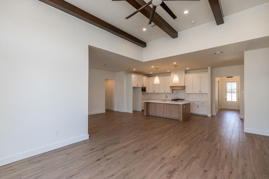 Spacious, unfurnished interior of a new home in , Lumberton (Image 19).