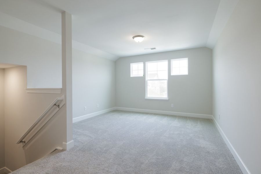 Representative unfurnished interior of a home built from the The Prescott by Cothran Homes in Holly Ridge, Greenville (Image 31).