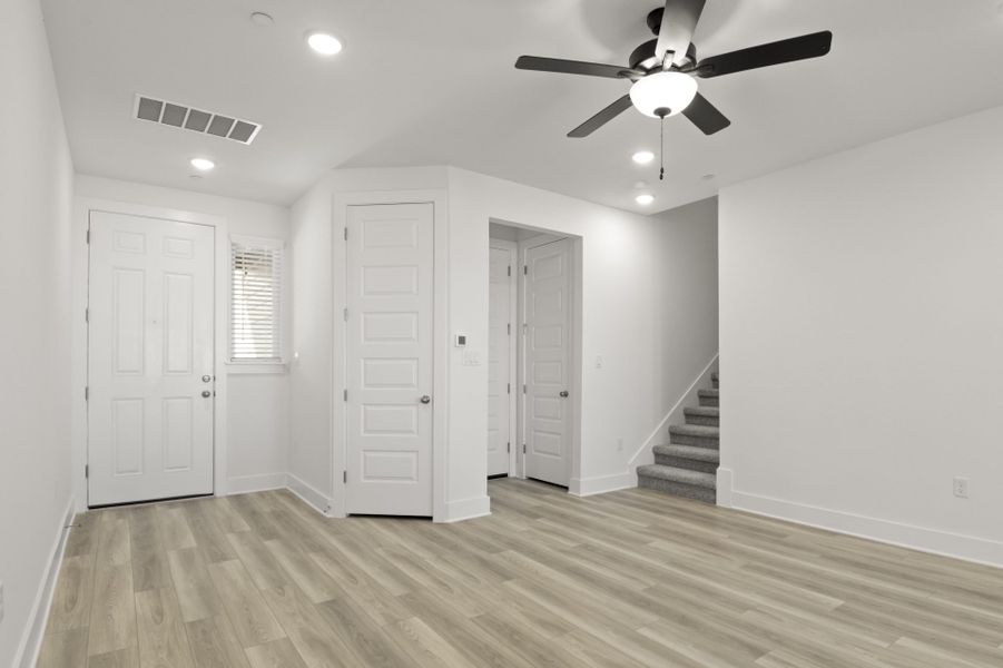 Spacious, unfurnished interior of a new home in Center 45, Round Rock (Image 20).