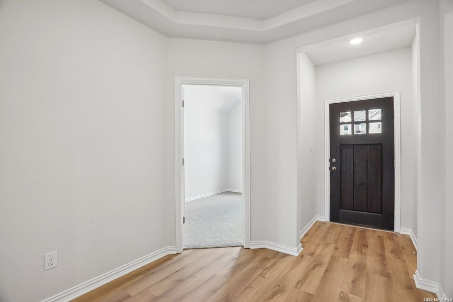 Spacious, unfurnished interior of a new home in Prairie Green, Converse (Image 16).