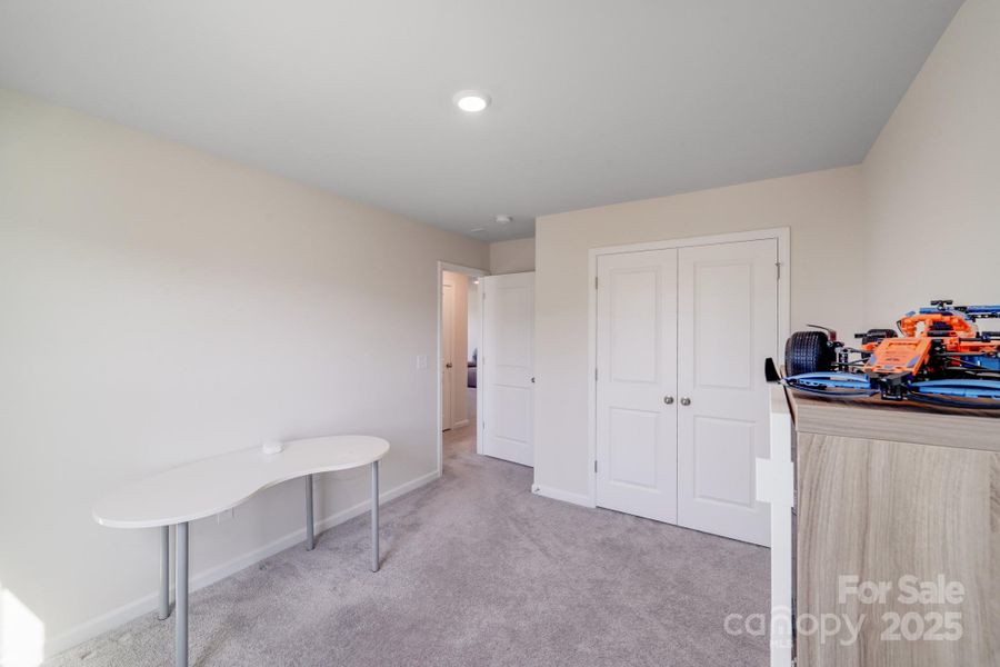 Furnished interior view inside a new home in Elizabeth: Walk, Fort Mill (Image 32). Furnished interior view inside a new home in Elizabeth: Walk, Fort Mill (Image 32).