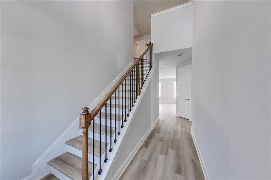 Spacious, unfurnished interior of a new home in , Homer (Image 20).