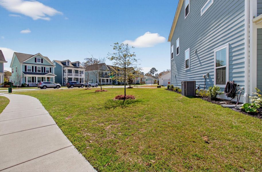 Exterior details and patio area of a home in Twin Lakes, Johns Island (Image 30).