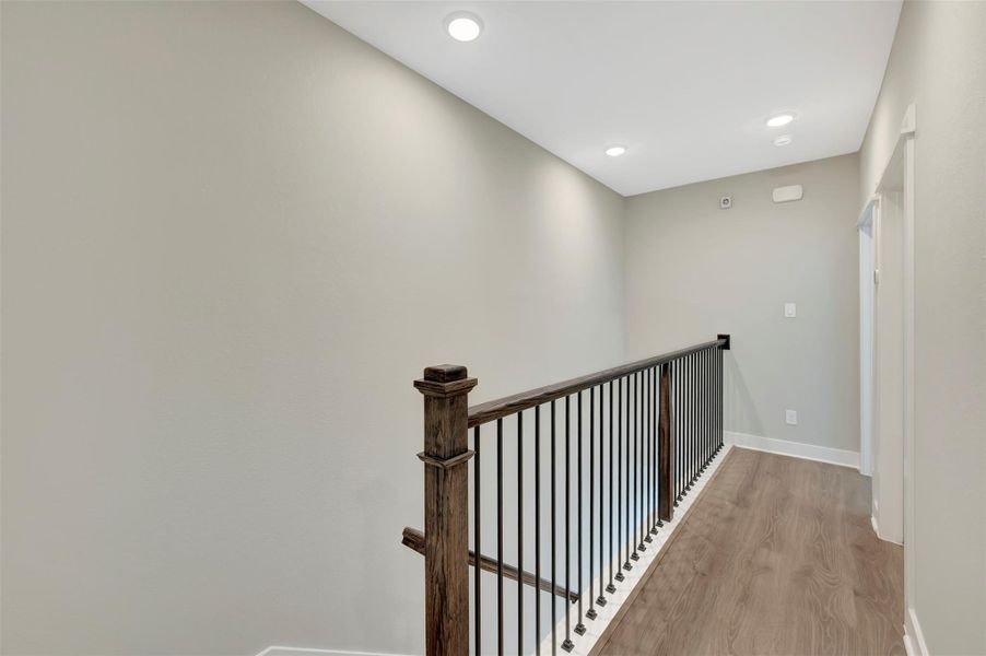 Spacious, unfurnished interior of a new home in Retreat at Oak Park, Houston (Image 17).