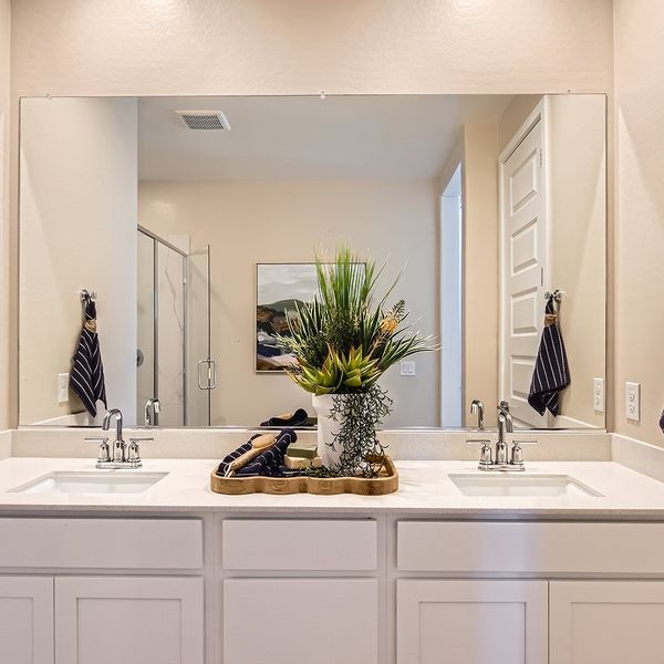 2020 Windsor Owners Bath 2of2 F2 Base2 2020 Windsor Owners Bath 2of2 F2 Base2