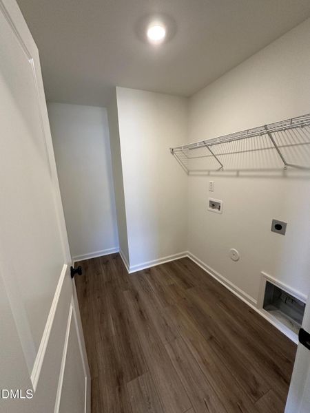 20250920_155802775_iOS