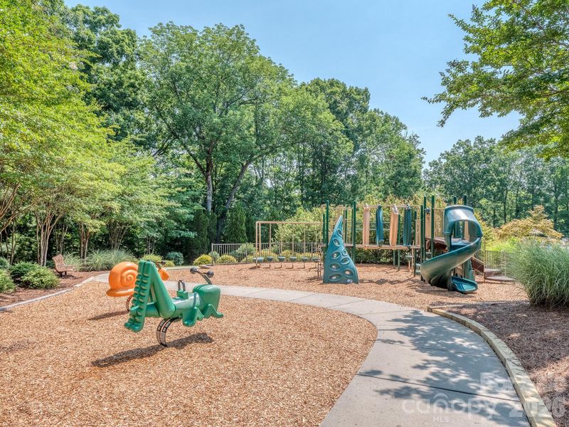 Community amenities in , York (Image 44).