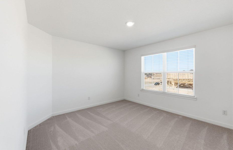 Spacious, unfurnished interior of a new home in Cameron Place, Manor (Image 18).
