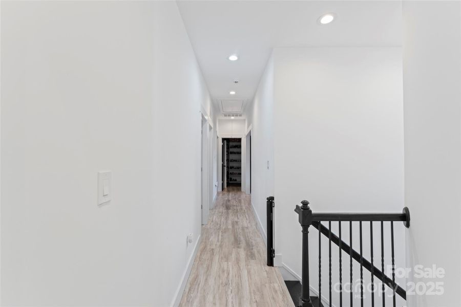 Spacious, unfurnished interior of a new home in , Denver (Image 20).