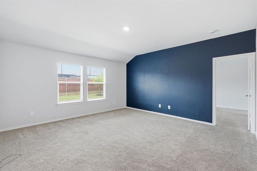 Spacious, unfurnished interior of a new home in , Fort Worth (Image 29).