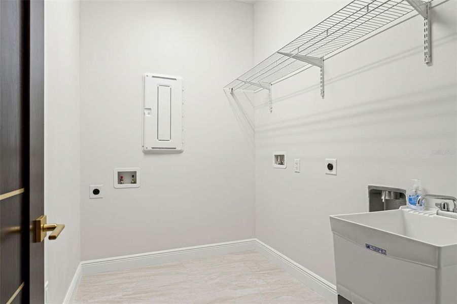 Spacious, unfurnished interior of a new home in , Trinity (Image 63).