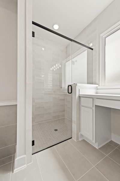 Representative image. Features, specifications, selections and colors may vary. Representative image. Features, specifications, selections and colors may vary.