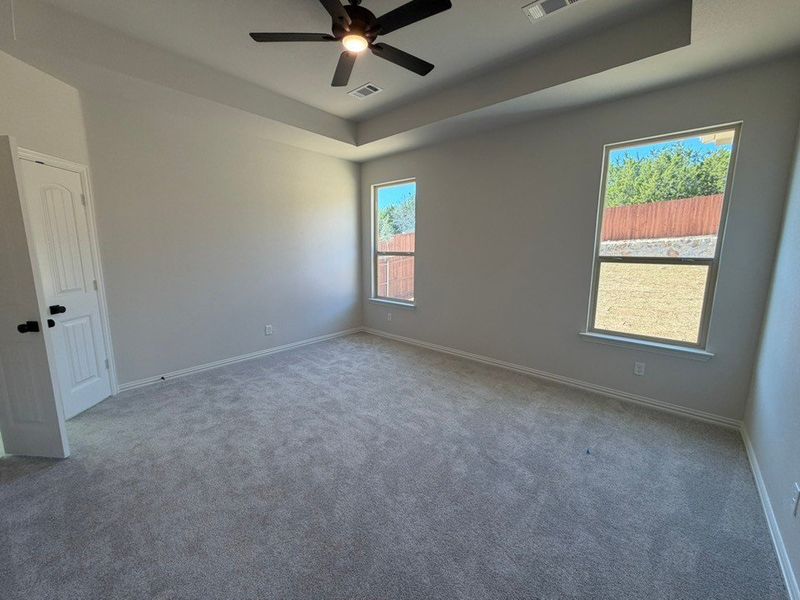 Spacious, unfurnished interior of a new home in Waterford Park, Weatherford (Image 11). Spacious, unfurnished interior of a new home in Waterford Park, Weatherford (Image 11).