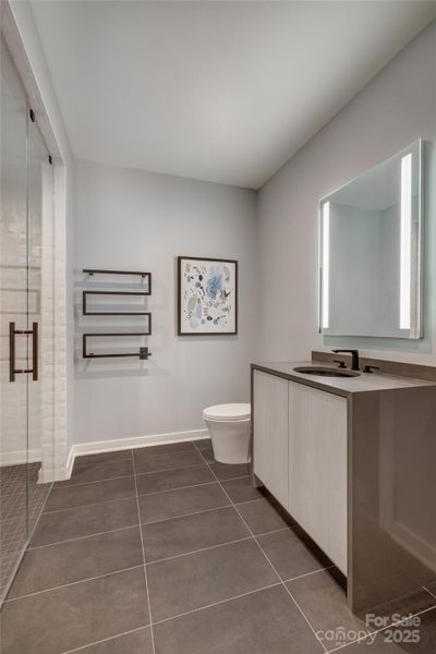 Image 33 of a home in .