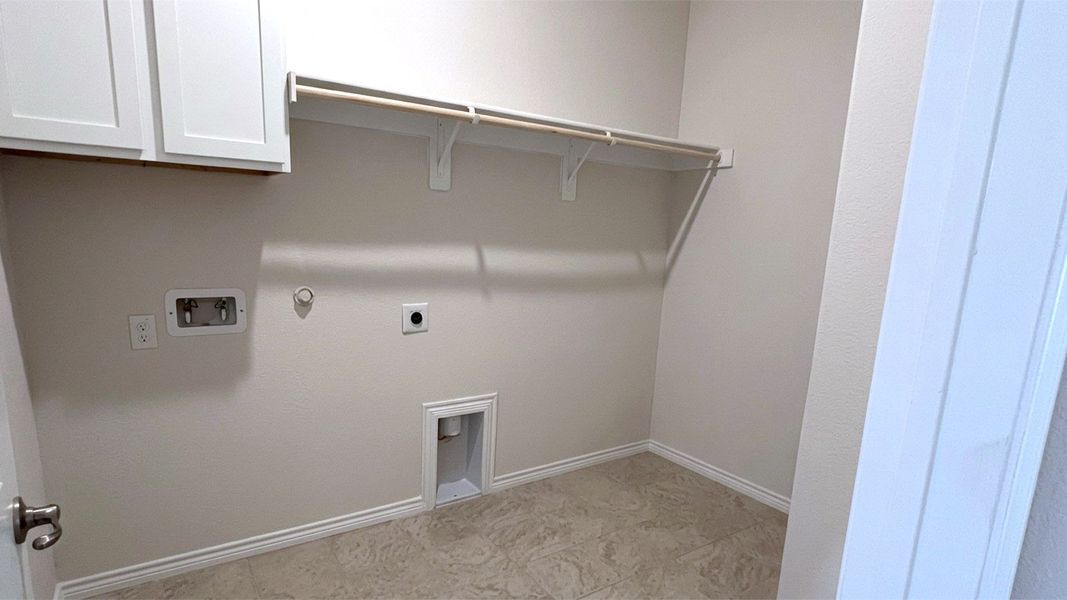 Spacious, unfurnished interior of a new home in Lakewood Trails, Forney (Image 15). Spacious, unfurnished interior of a new home in Lakewood Trails, Forney (Image 15).