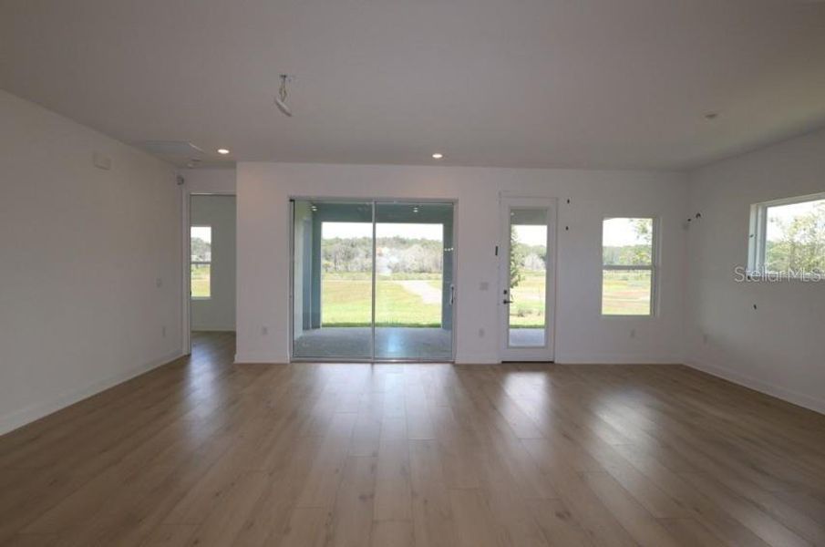 Spacious, unfurnished interior of a new home in Oakfield at Mount Dora Village Series, Mount Dora (Image 12).