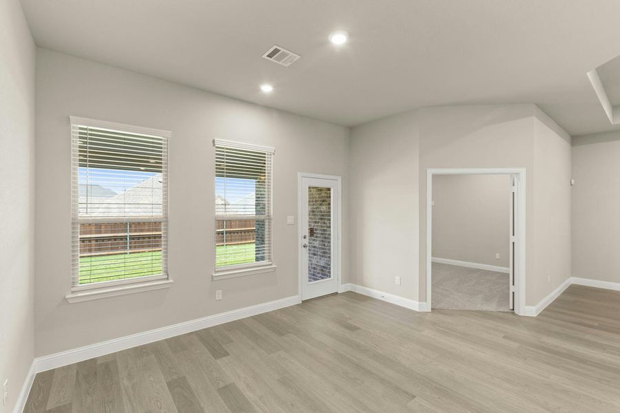 Spacious, unfurnished interior of a new home in Westside Preserve, Midlothian (Image 26).