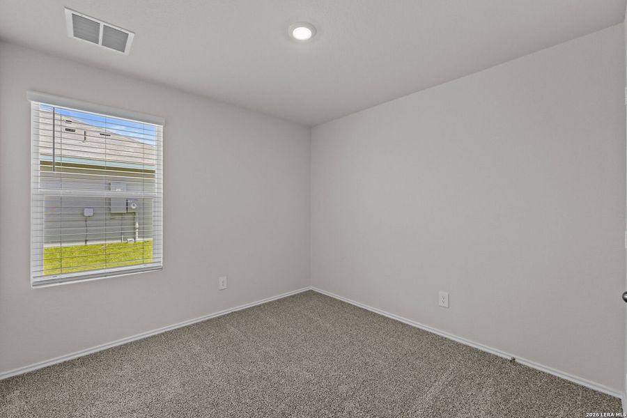 Spacious, unfurnished interior of a new home in Swenson Heights, Seguin (Image 19).