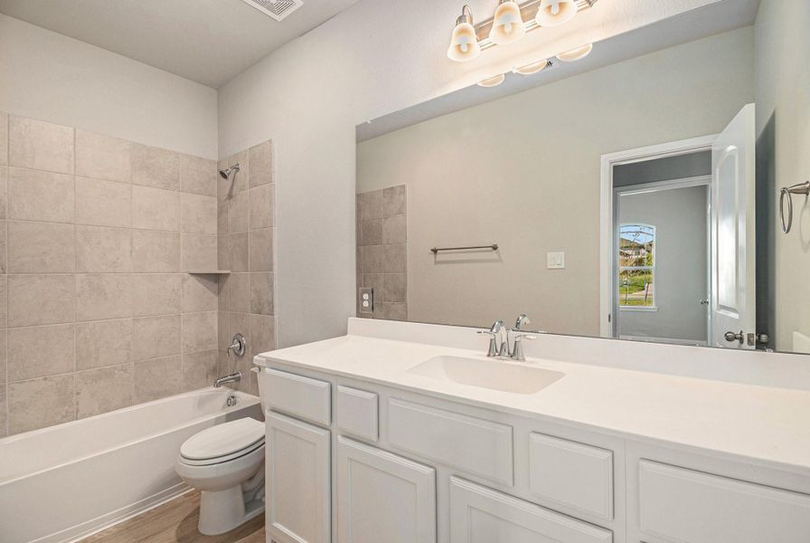 Image 4 of a home in Clear View Estates. Image 4 of a home in Clear View Estates.