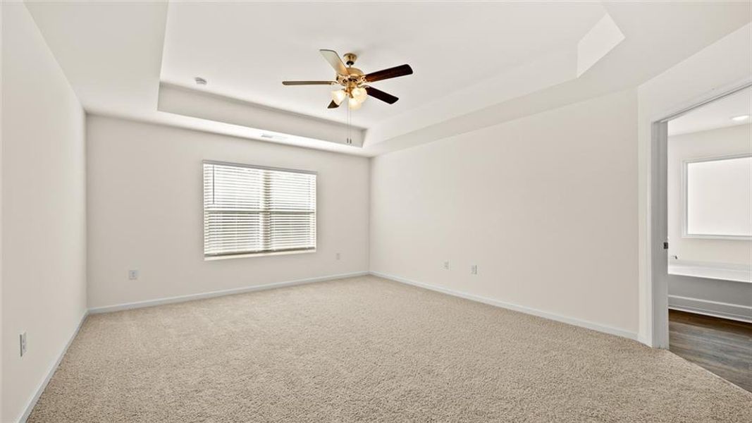Spacious, unfurnished interior of a new home in Inverness at Sugarloaf, Lawrenceville (Image 11). Spacious, unfurnished interior of a new home in Inverness at Sugarloaf, Lawrenceville (Image 11).