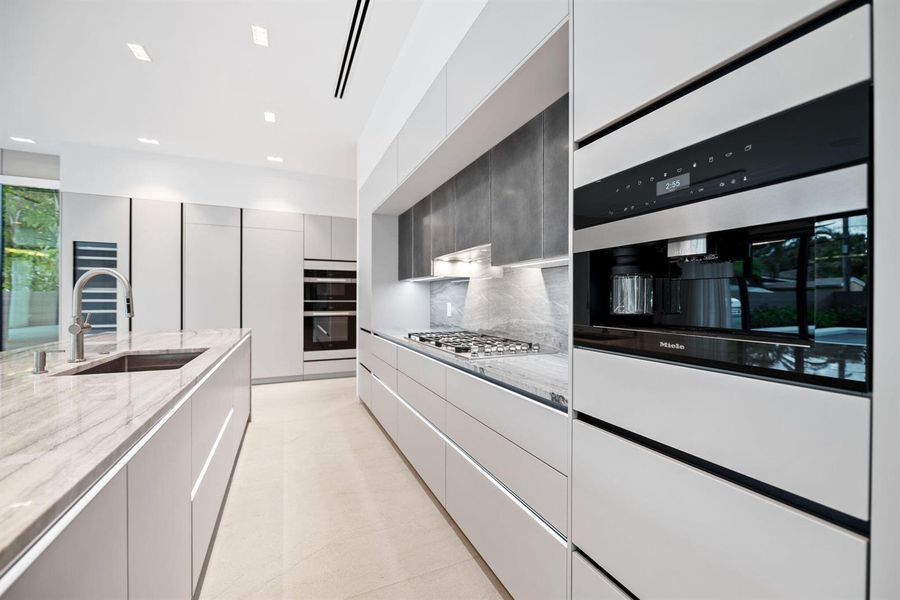 14-web-or-mls-607-ne-17th-ave