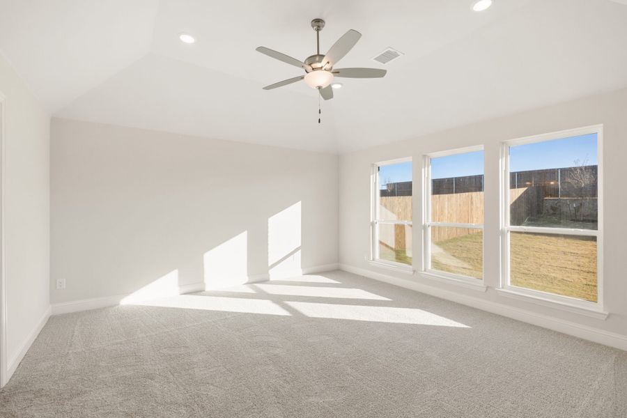 Spacious, unfurnished interior of a new home in Elevon, Lavon (Image 38).