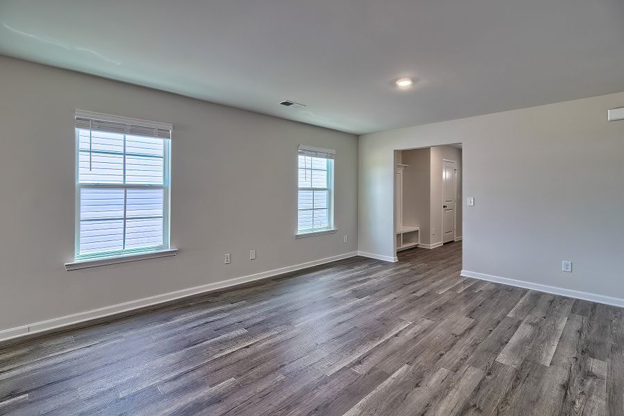 Spacious, unfurnished interior of a new home in Canary Woods, Hopkins (Image 12).