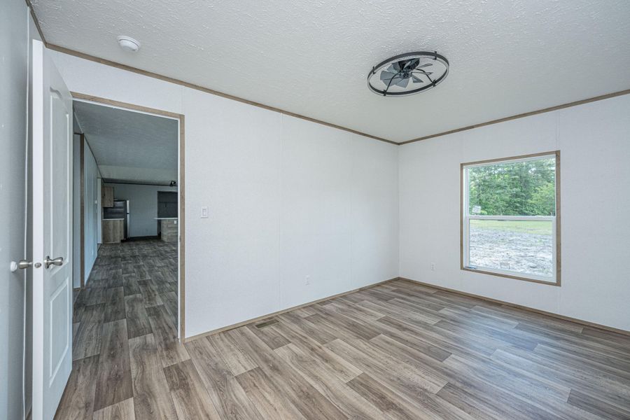Spacious, unfurnished interior of a new home in , St. George (Image 37).