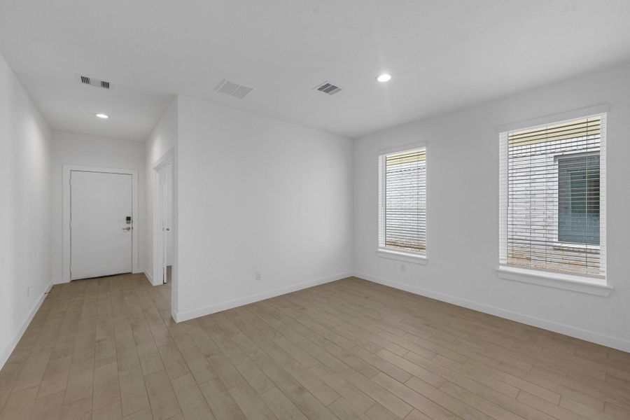 Spacious, unfurnished interior of a new home in Beacon Hill, Waller (Image 23). Spacious, unfurnished interior of a new home in Beacon Hill, Waller (Image 23).
