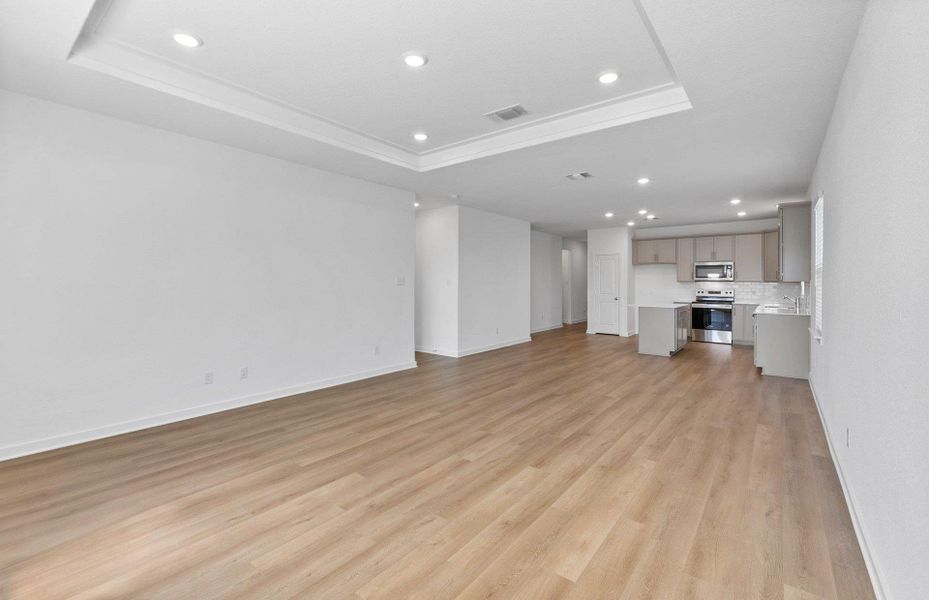 Spacious, unfurnished interior of a new home in Skyview, Belton (Image 12).
