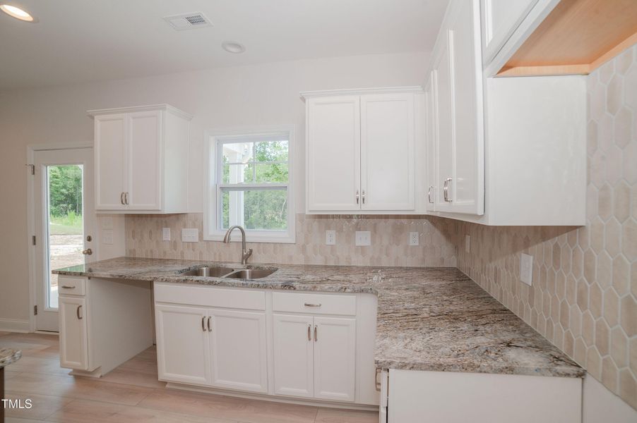 3966 Black Hills Road-18