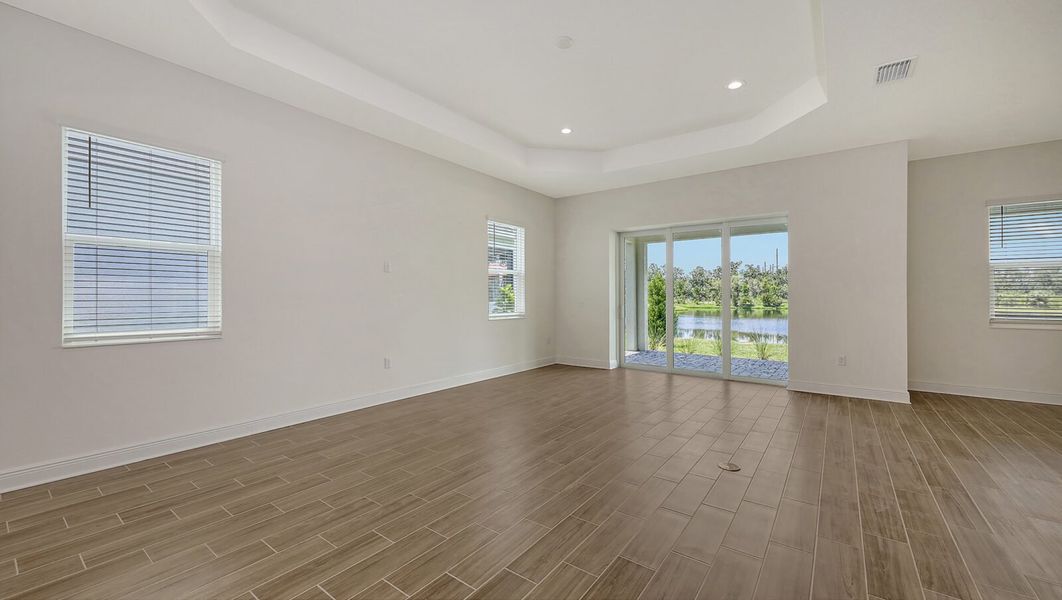 Spacious, unfurnished interior of a new home in Wildleaf at North River Ranch, Parrish (Image 20).