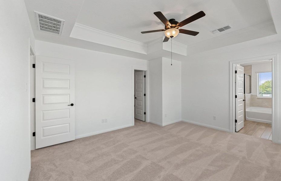 Spacious, unfurnished interior of a new home in Horizon Lake, Leander (Image 17). Spacious, unfurnished interior of a new home in Horizon Lake, Leander (Image 17).