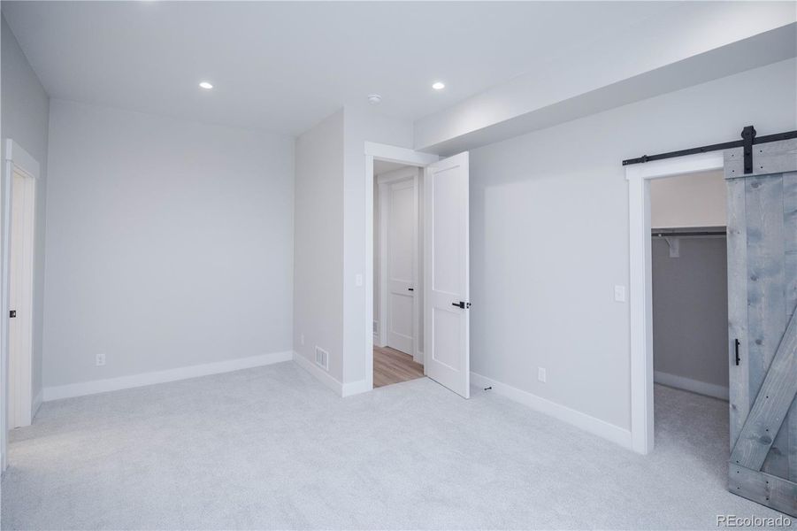 Spacious, unfurnished interior of a new home in , Kiowa (Image 24).