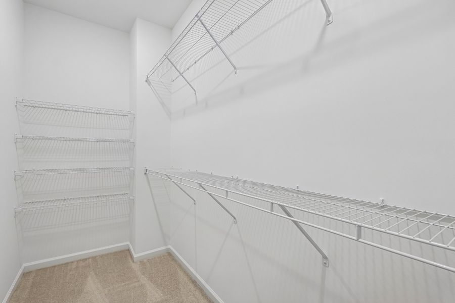 Spacious, unfurnished interior of a new home in Terraces at the Exchange, Fort Mill (Image 25).