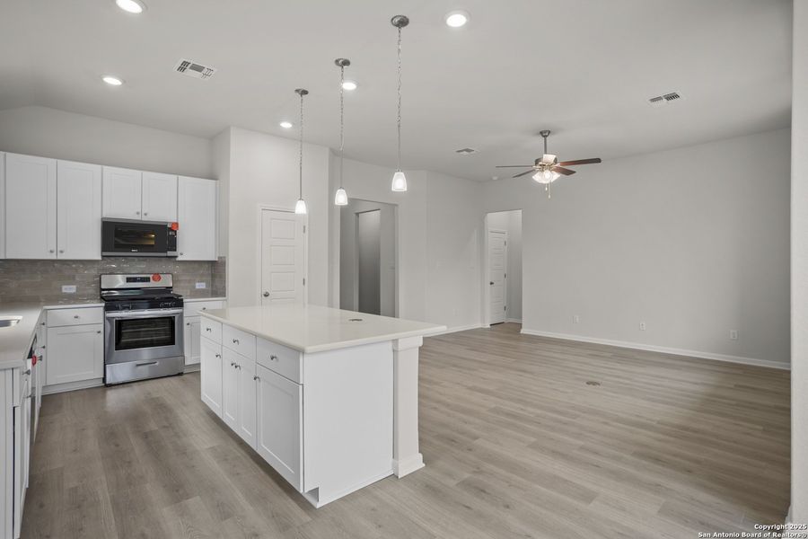 Furnished interior view inside a new home in Comanche Ridge, San Antonio (Image 6). Furnished interior view inside a new home in Comanche Ridge, San Antonio (Image 6).