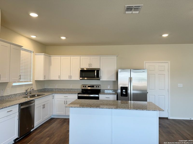 Furnished interior view inside a new home in Santa Clara, Converse (Image 7). Furnished interior view inside a new home in Santa Clara, Converse (Image 7).