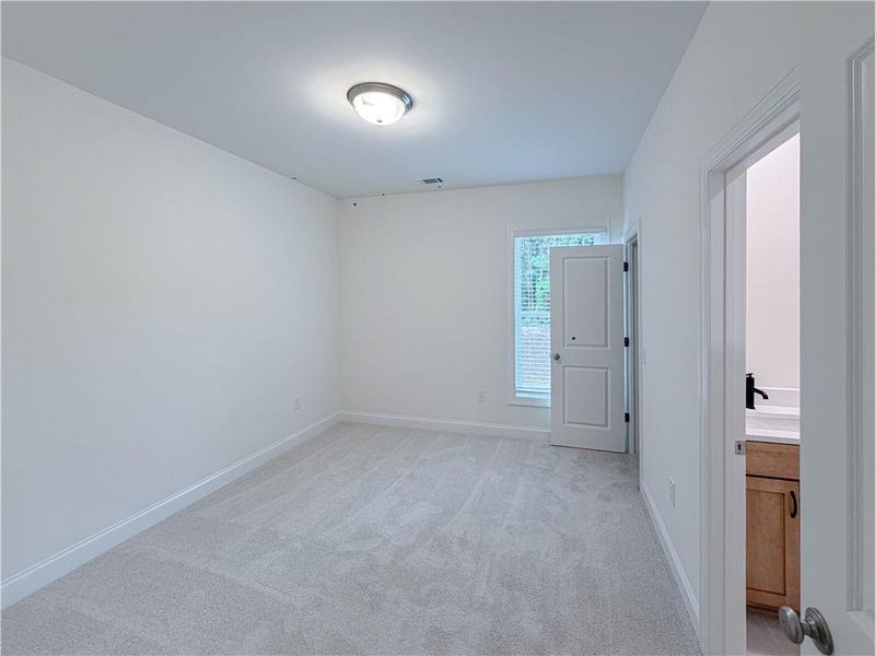 Spacious, unfurnished interior of a new home in Ashbury Commons, Powder Springs (Image 21).