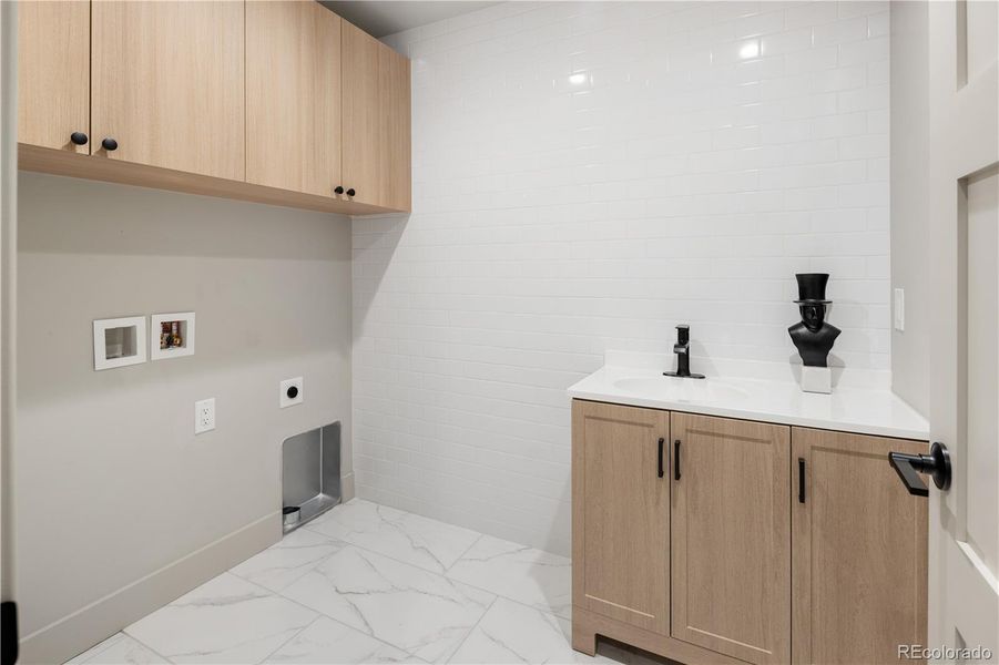 Furnished interior view inside a new home in , Denver (Image 41).