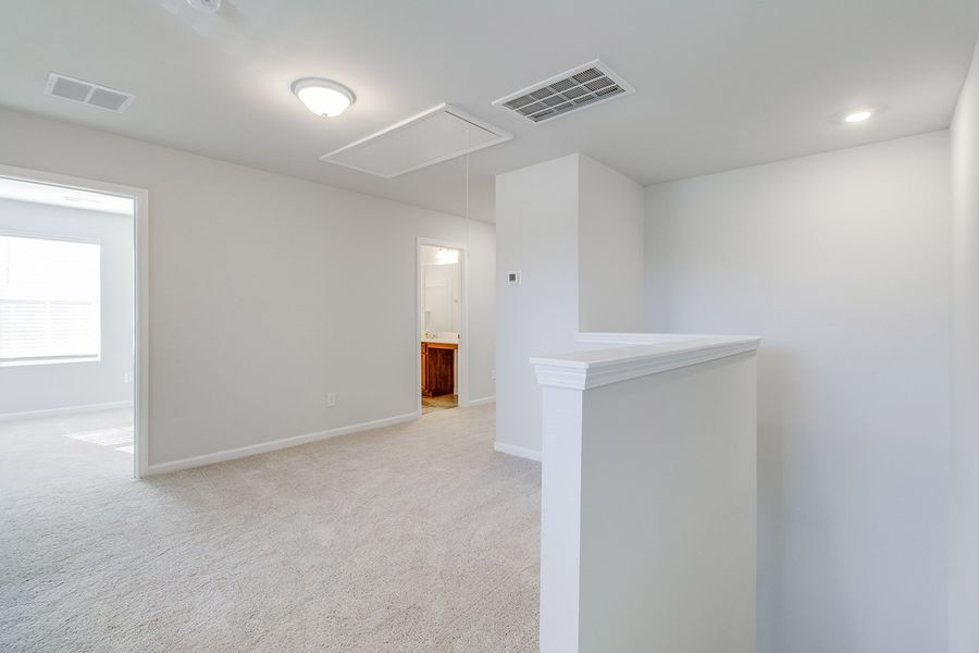 Spacious, unfurnished interior of a new home in Haynes Park, Columbia (Image 21).