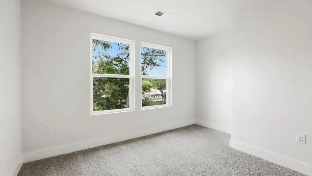 Representative unfurnished interior of a home built from the Denver by D.R. Horton in Ashmore Hills, Mauldin (Image 24).