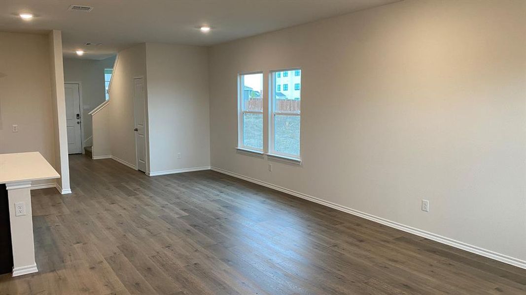 Spacious, unfurnished interior of a new home in Creeks at Burnett Trail, Canton (Image 13).