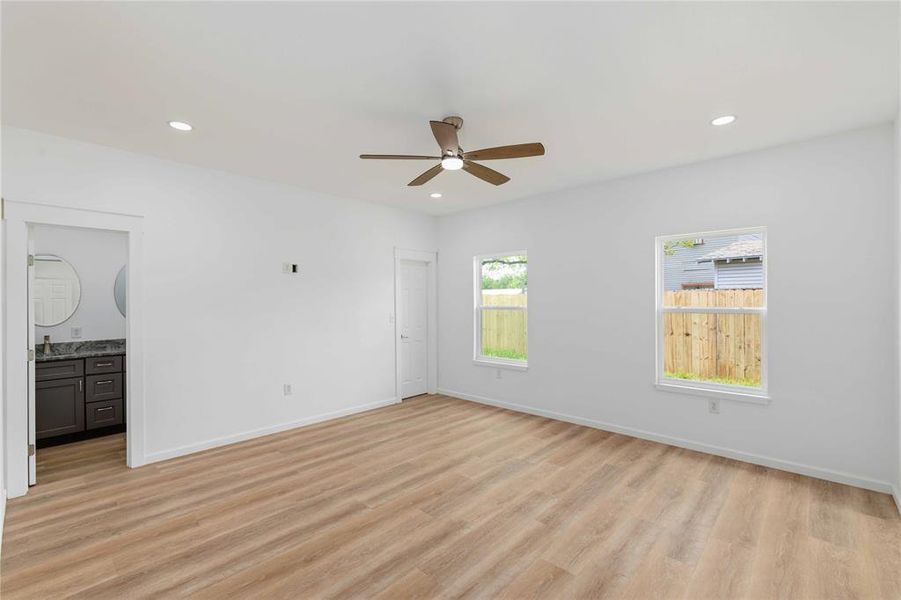 Spacious, unfurnished interior of a new home in , Brownwood (Image 12).