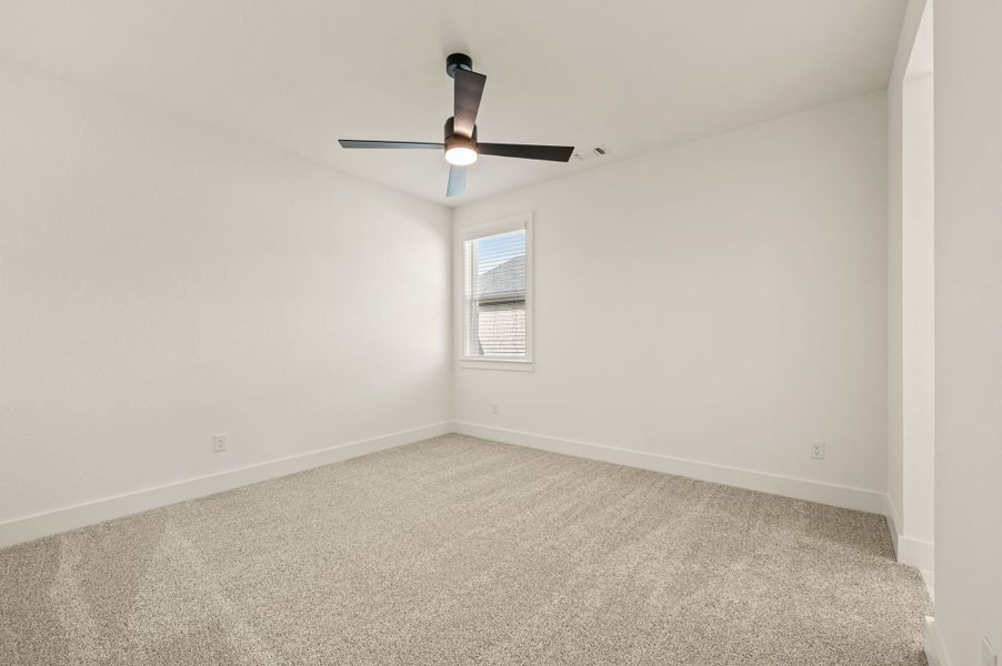 Spacious, unfurnished interior of a new home in NorthGlen, Haslet (Image 40).