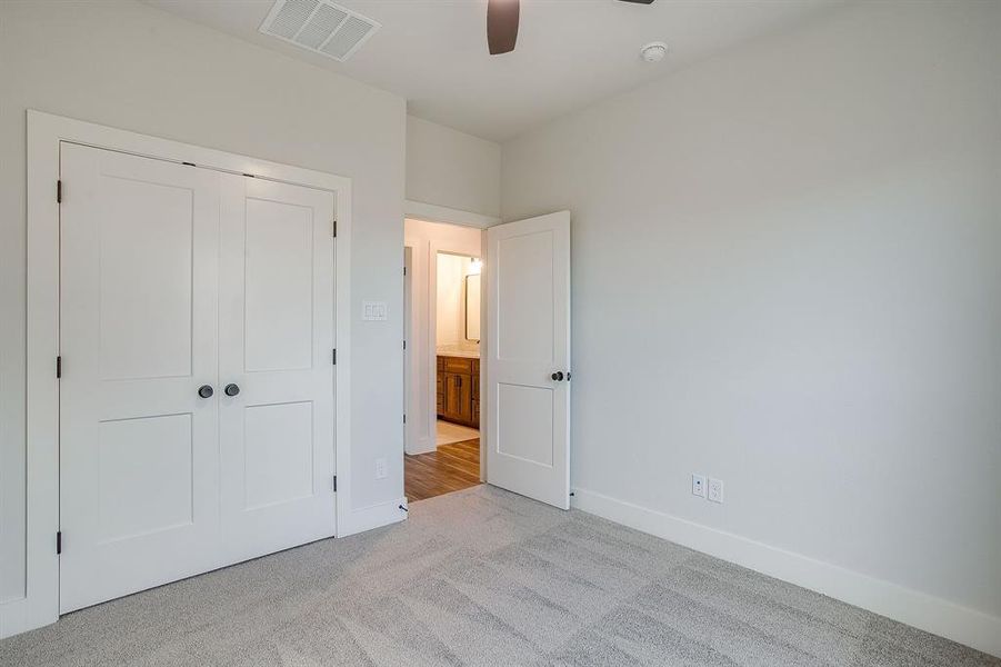 Spacious, unfurnished interior of a new home in , Fort Worth (Image 26).