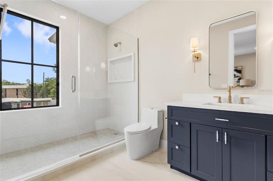Furnished interior view inside a new home in , Orlando (Image 43).
